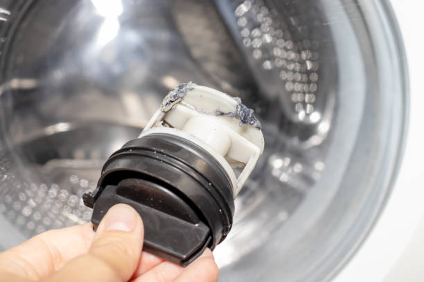 Фото Неприятный запах из стиральной машины - грязный сливной фильтр