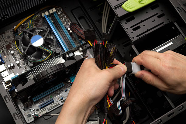 Фото Почему шумит компьютер после чистки - Неправильное соединение кабелей